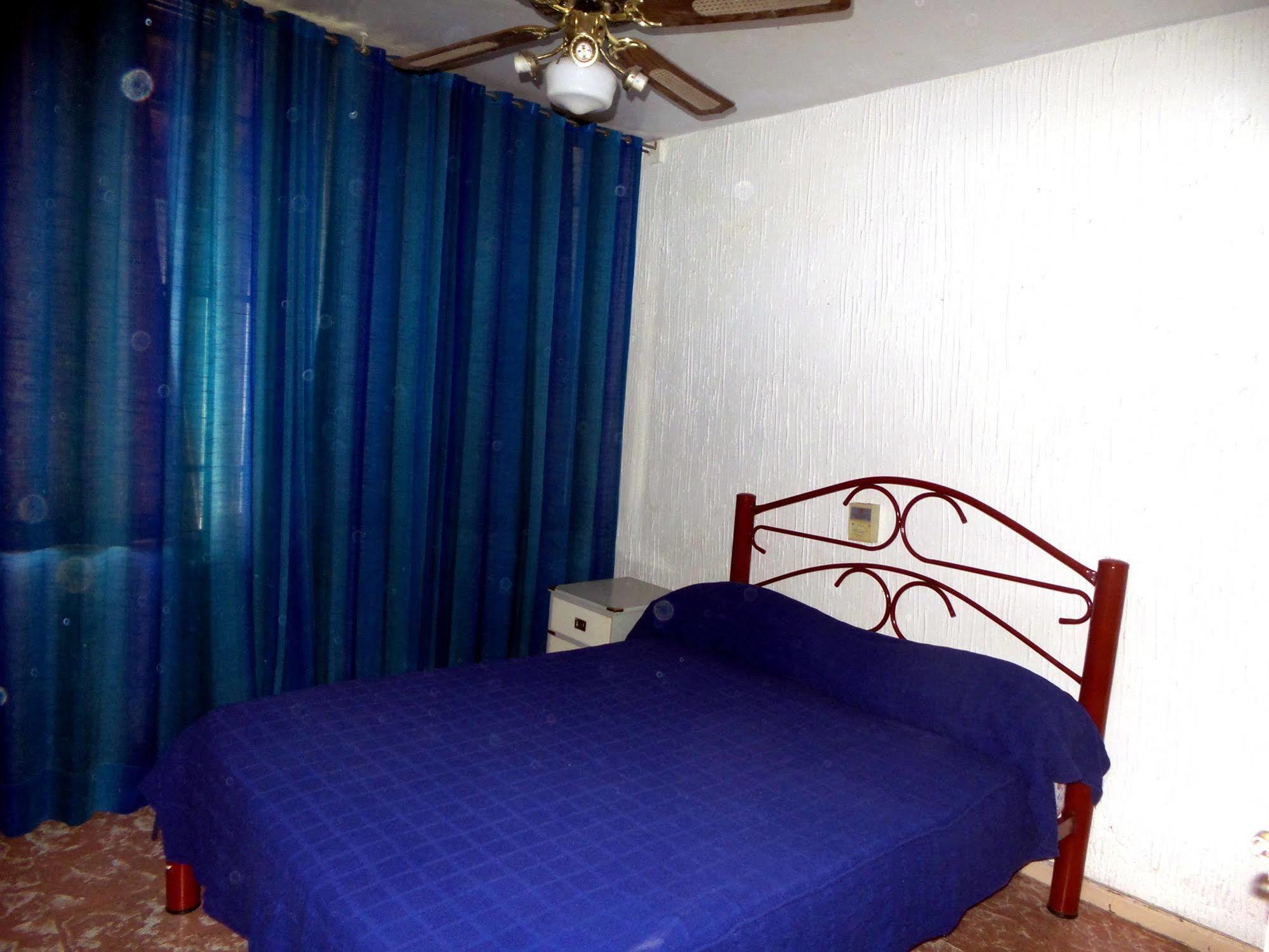 Hostel Otro Mundo Capdevila Exterior photo